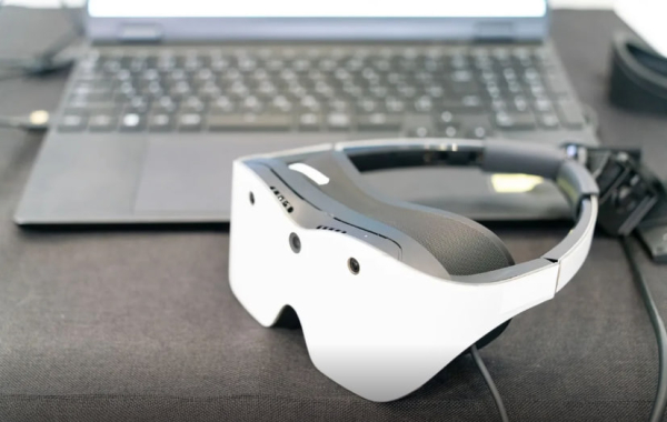 
                Sharp VR шлем новости            